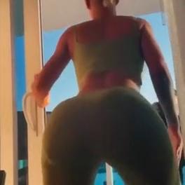Iggy Ahhhh