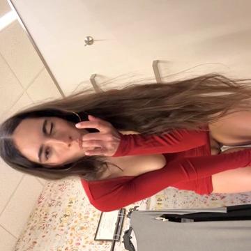 Izzy Green The Full Dressing Room Video